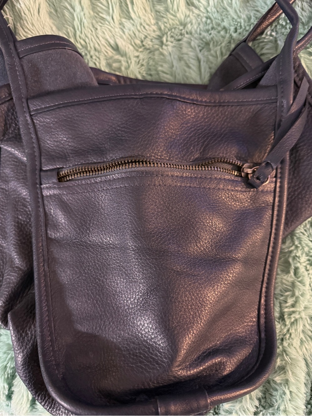 Rough and Tumble side pocket tote - Picture 4 of 7